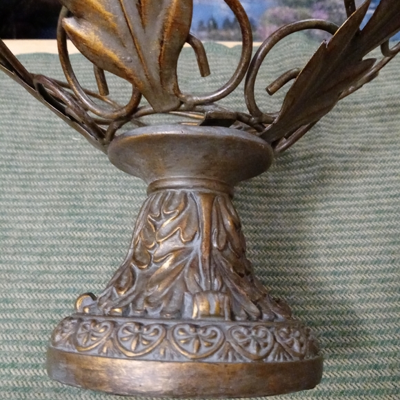 Wrought Iron Spanish Revival Medieval footed fruit basket & Hot Pot Holder🍜 - Picture 12 of 16